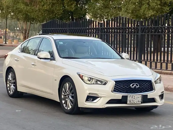 للبيع انفينتي Q50 -2020 فل كامل (نظيف جدا) 13