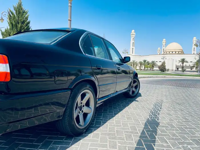 بي ام دبليو 1990 بلوحة مميزة 2