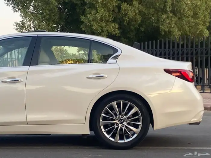 للبيع انفينتي Q50 -2020 فل كامل (نظيف جدا) 6
