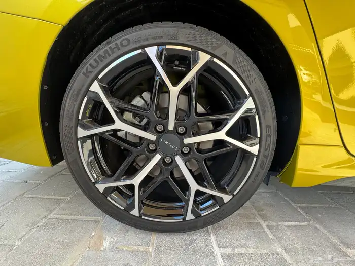 لينك اند كو 03  lynk   co 03 6