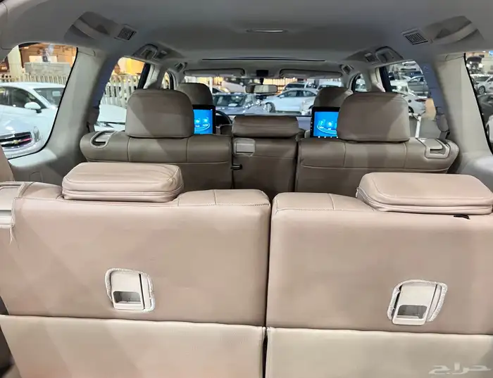 تويوتا برادو 2023 فل كامل فطيمي نظيف جدا 28