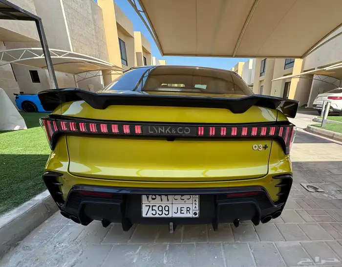 لينك اند كو 03  lynk   co 03 3