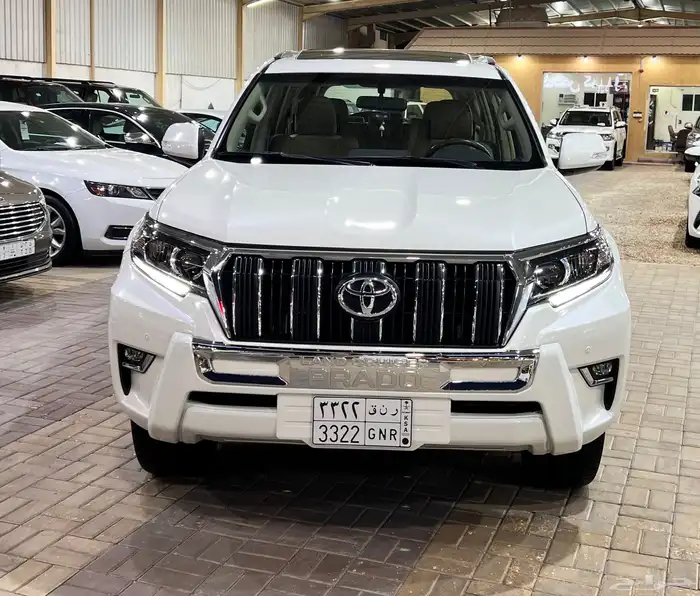 تويوتا برادو 2023 فل كامل فطيمي نظيف جدا 1