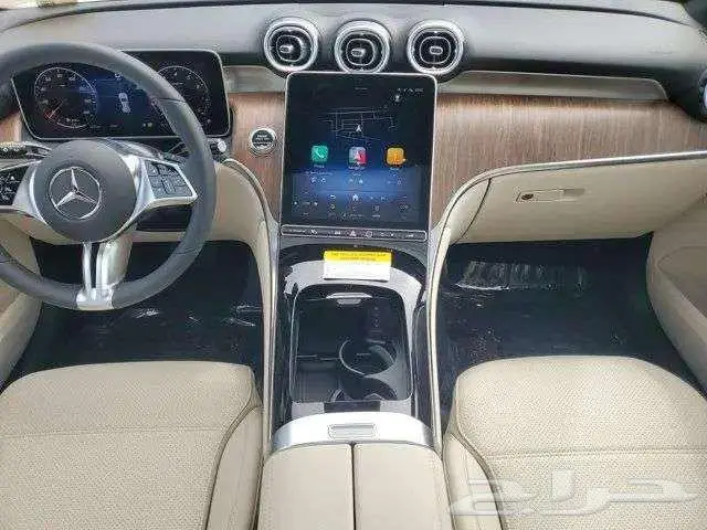 للبيع مرسيدس GLC300 موديل 2026 Mercedes-Benz GLC 300 9