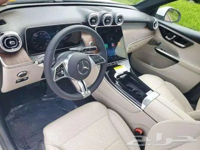 للبيع مرسيدس GLC300 موديل 2026 Mercedes-Benz GLC 300 12