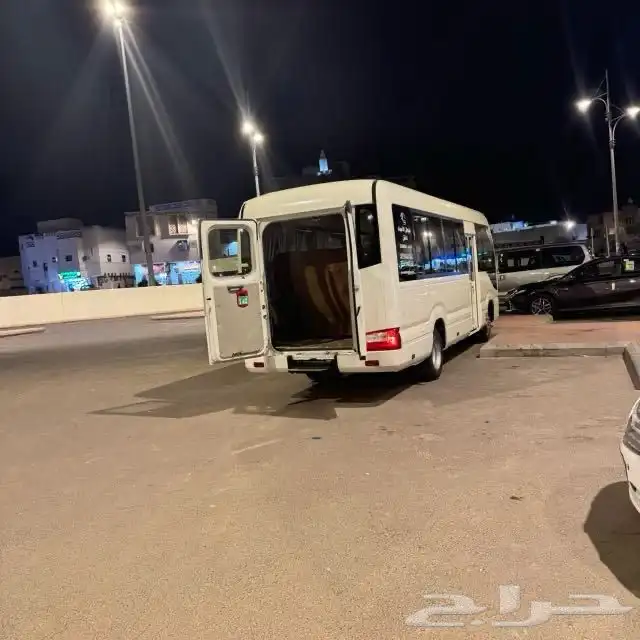 كوستر للإيجار اليومي والشهر السنوي 4