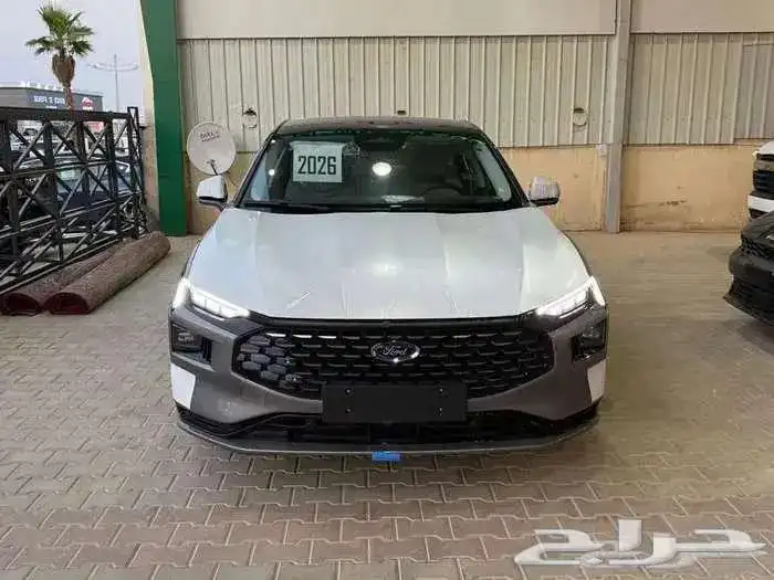 فورد تورس تيتانيوم فل كامل بنزين 2026 سعودي صيانه مجانيه 3