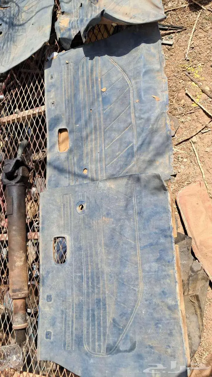 للبيع قطع ددسن 78 قديم غليون من مديل 79 وتحت كل القطع فيه 18