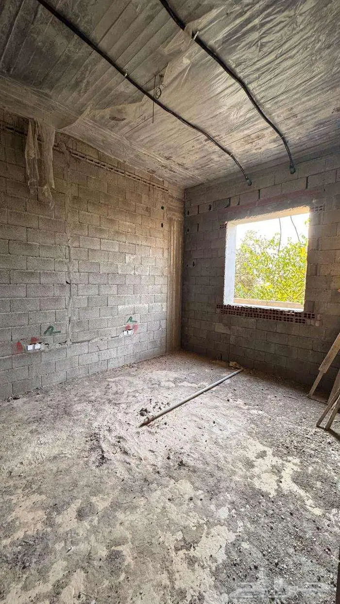 للبيع بيت بحوش كبير ومزرعة وعمارة عظم على 4 واجهات بالطائف 20