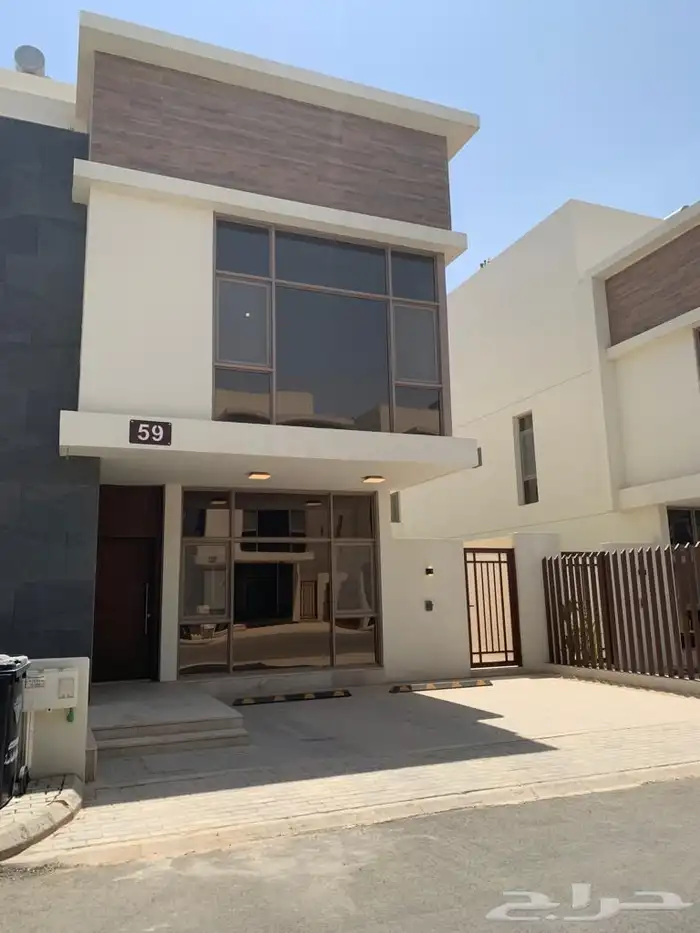 فيلا للايجار 13