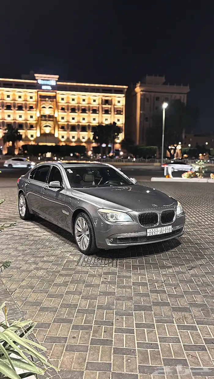 بي ام دبليو الفئه السابعة 2009 2