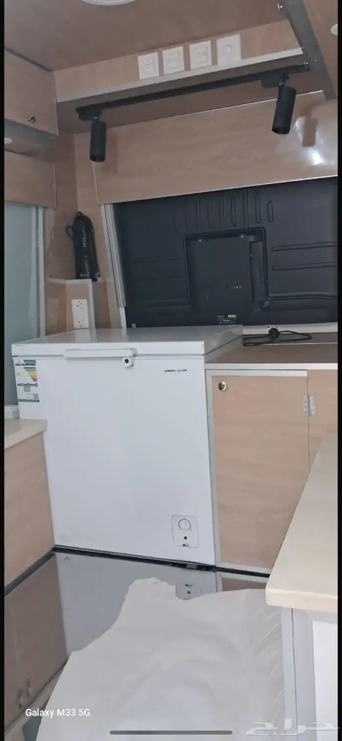 سيارة ايسكريم للبيع شرط مكينة قير 5