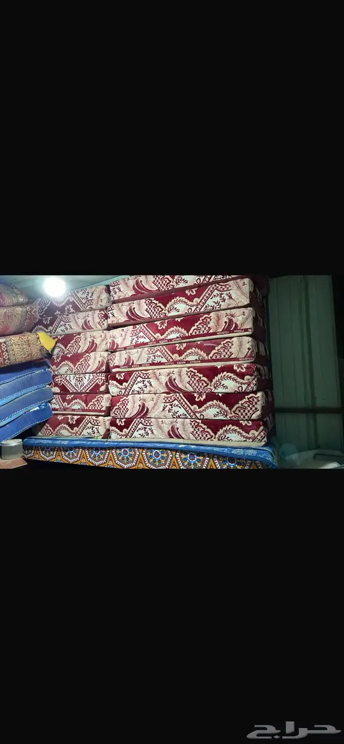 مسند قديمه ونظيف جدا 1