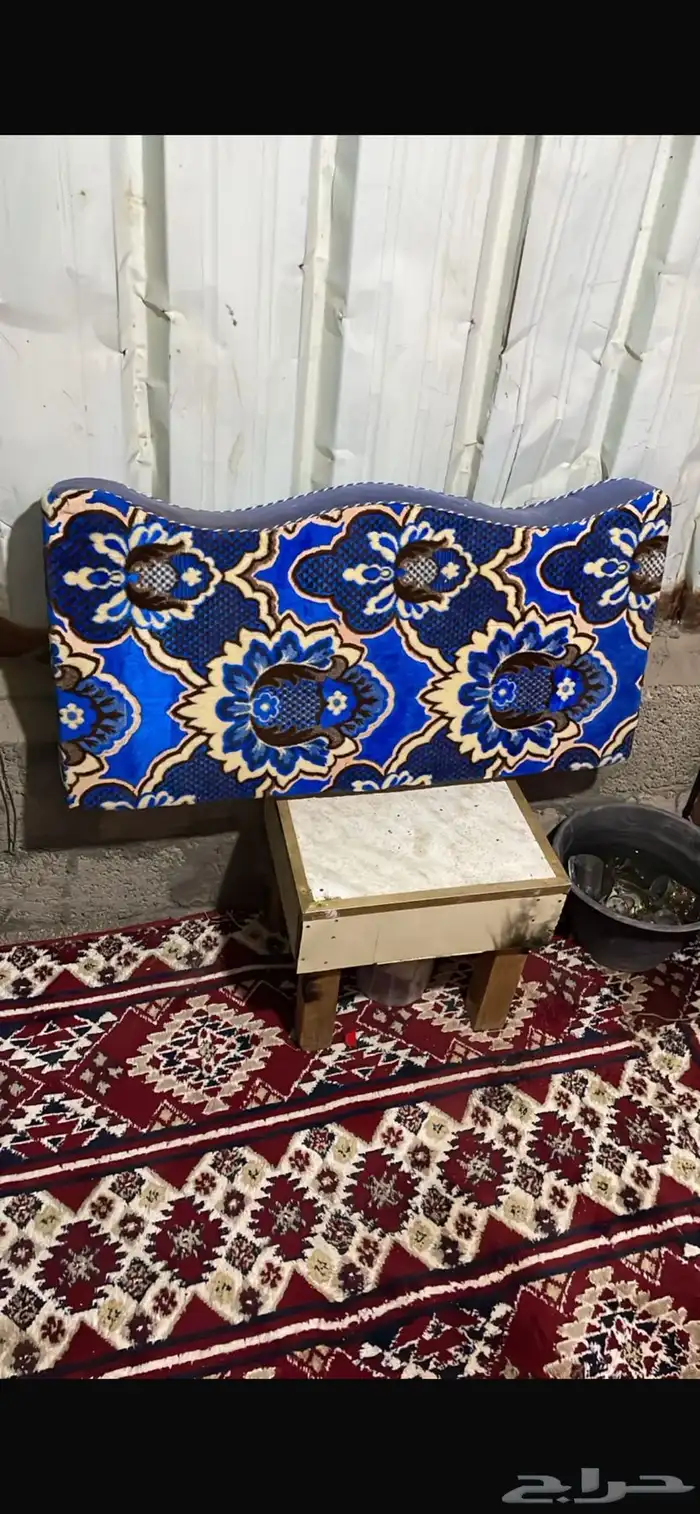 مسند قديمه ونظيف جدا 0
