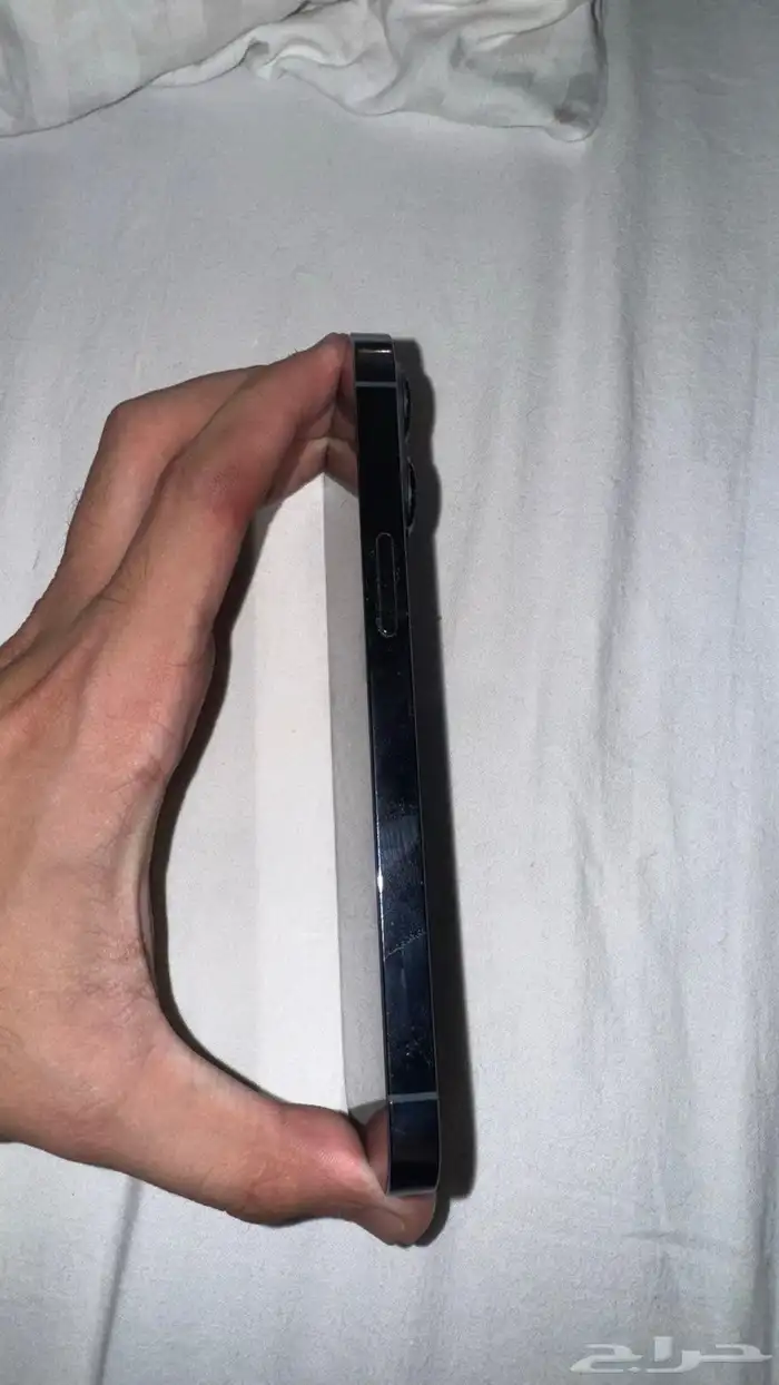للبيع بيع مستعجل ايفون 13 برو نظيف اللون ازرق (sierra blue) 2