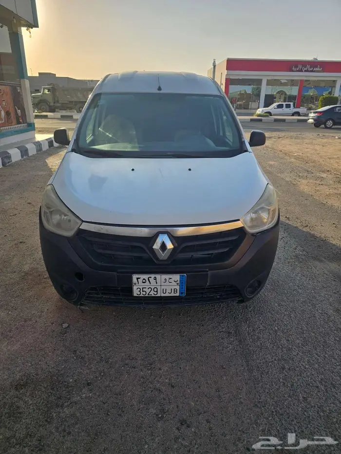 للبيع سيارة رينو 2017 2