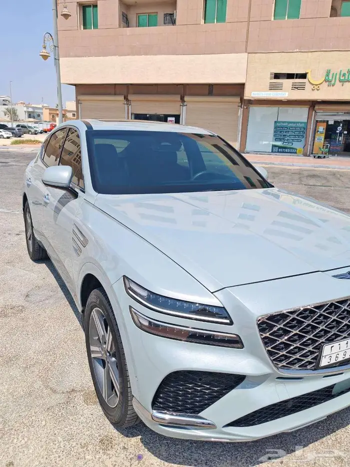 جنيسس كوبيه GV80 4