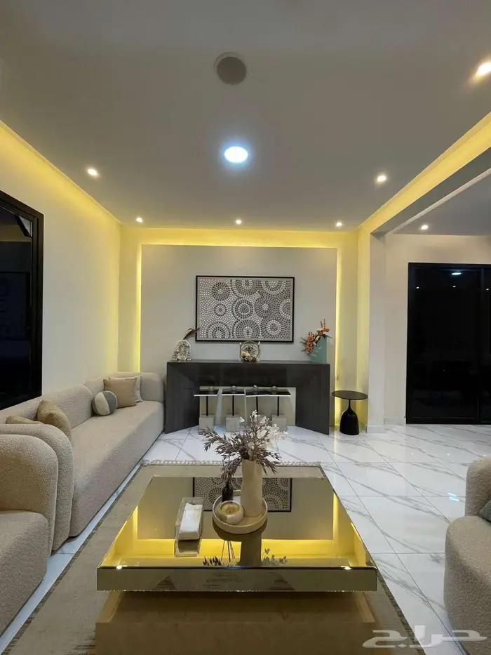 للبيع فيلا سكنية بعنيزة حي الحمراء 644 13