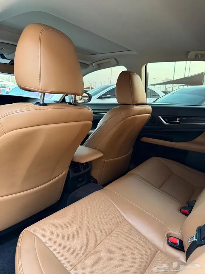 لكزس GS200 T نظيف جدا لوحات دبي 3