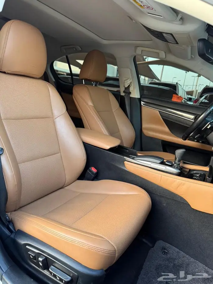 لكزس GS200 T نظيف جدا لوحات دبي 2