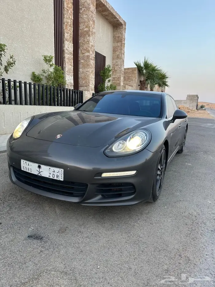 بورش 2014 تنفس طبيعي V6 حد 95 الف 8