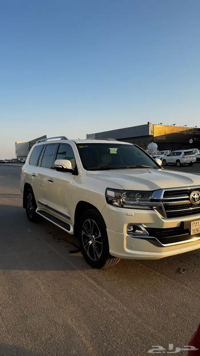 لاندكروز 2020 GXR تورينق L5 جيكسار فل كامل ممشى قليل 12