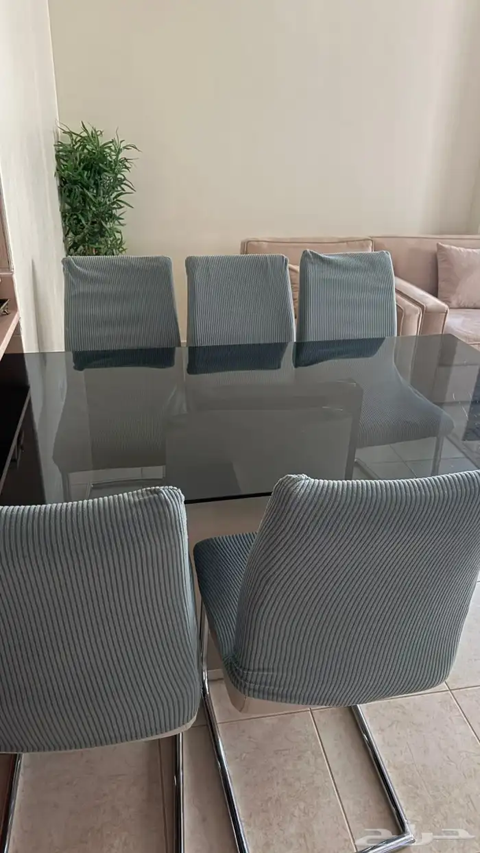 طاولة طعام و طاولة خدمة 4