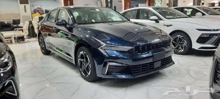 كيا K5 2026 استاندر 2.5 الجبر104.650 بالضريبة تظليل مجاني 0