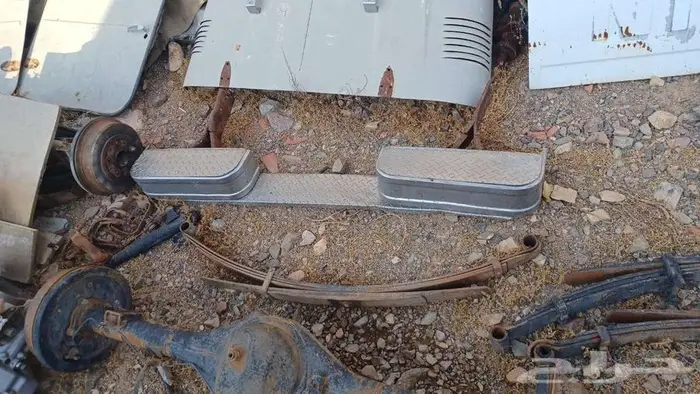 للبيع قطع ددسن 78 قديم غليون من مديل 79 وتحت كل القطع فيه 9