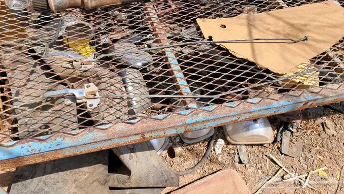 للبيع قطع ددسن 78 قديم غليون من مديل 79 وتحت كل القطع فيه 22