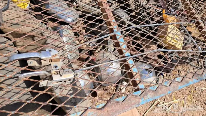 للبيع قطع ددسن 78 قديم غليون من مديل 79 وتحت كل القطع فيه 23