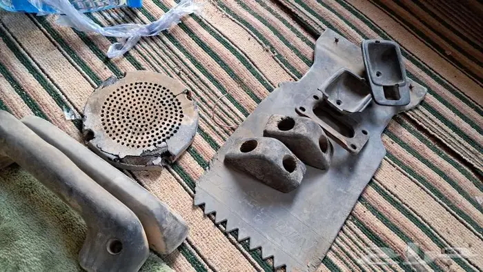 للبيع قطع ددسن 78 قديم غليون من مديل 79 وتحت كل القطع فيه 36