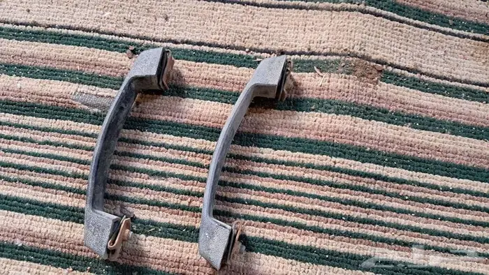 للبيع قطع ددسن 78 قديم غليون من مديل 79 وتحت كل القطع فيه 33