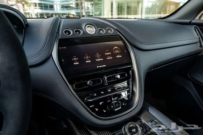 استون مارتن Aston Martin DBX707 5