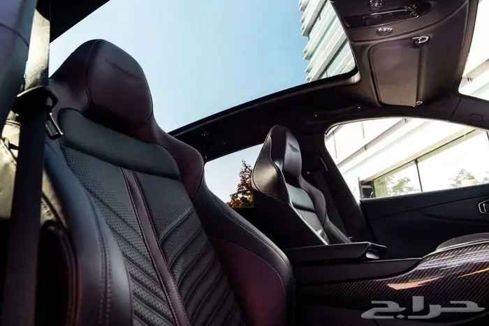 استون مارتن Aston Martin DBX707 6