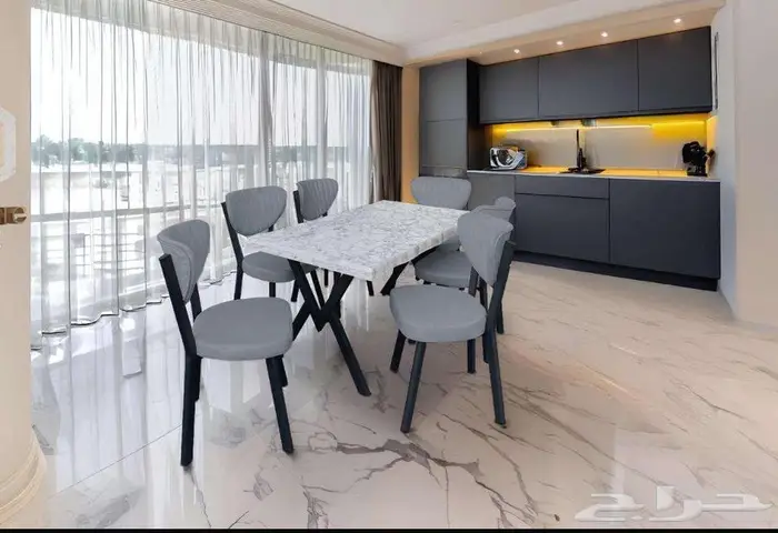 طاولات طعام صناعة تركي بالكرتون 1