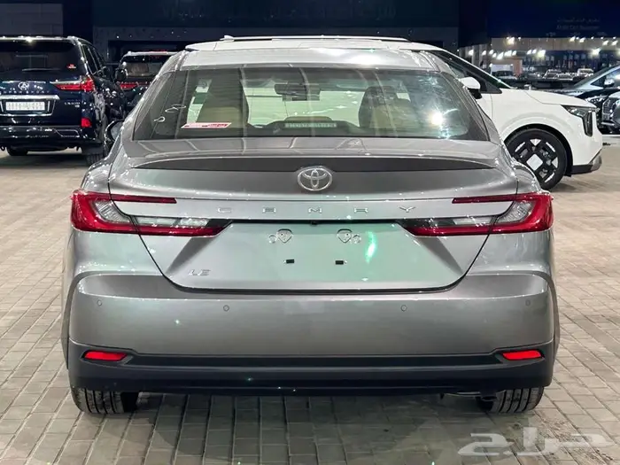 تويوتا كامري 2025 LE نص فل بنزين 10