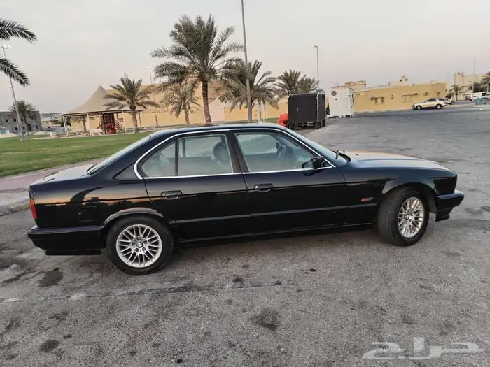 للبيع بي ام دبليو e34 1