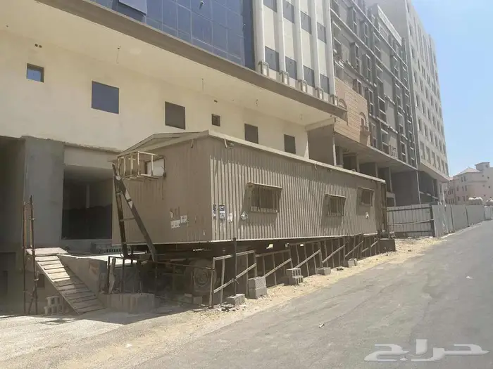 عدد 2 كرفان كبير غرفتين وحمام ومطبخ 0