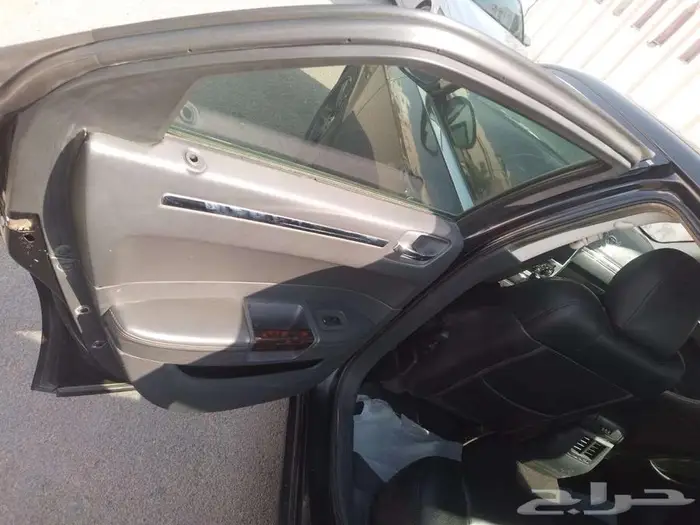 كرايسلر 2009 سي 300 أسود فل كامل 4