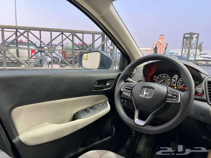 هوندا سيتي 1.5 ستاندر 2025 10