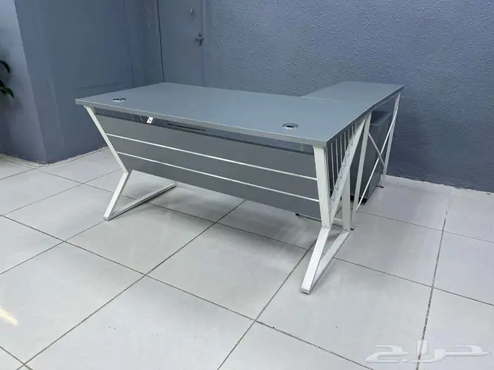 جديد مكاتب ادارية وسط وصغير شكل مودرن فخم زاوية ( خصم خاص ) 1