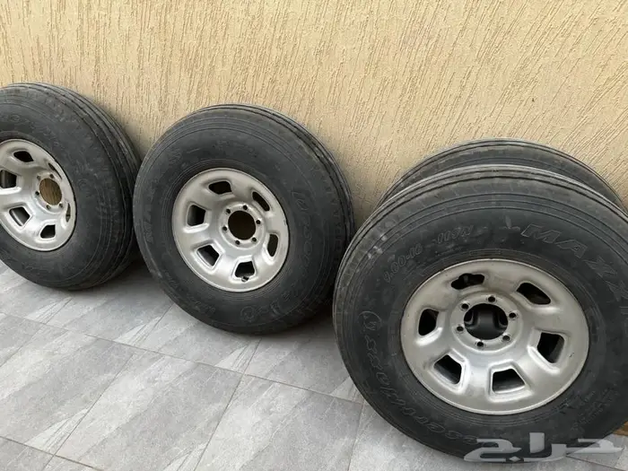 كفرات بالون ماكسس مع جنوط شاص نيسان وكالة 5