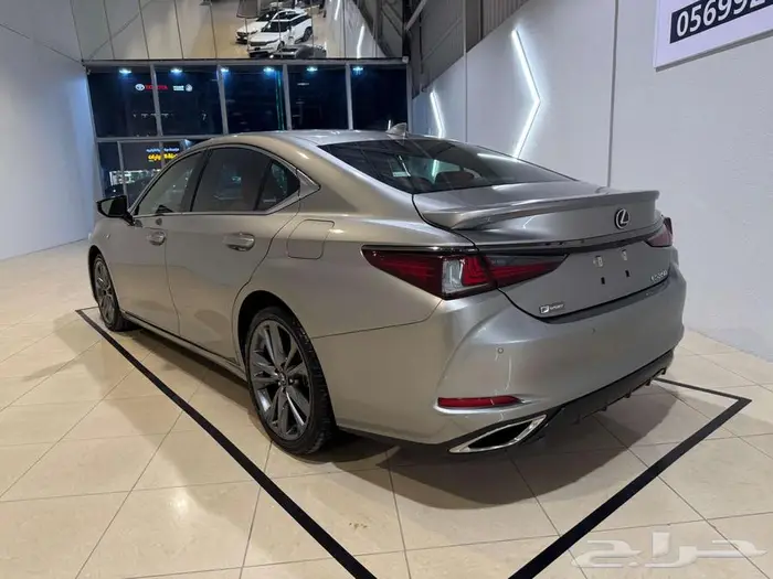 2021 لكزس ES 350 F SPORT 4