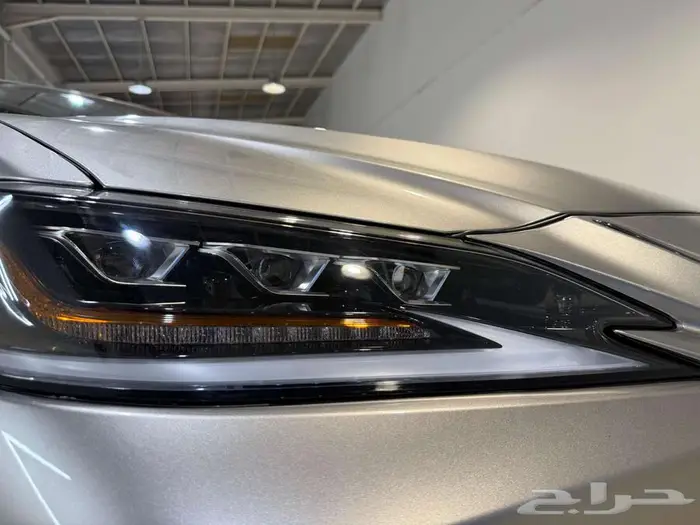 2021 لكزس ES 350 F SPORT 6
