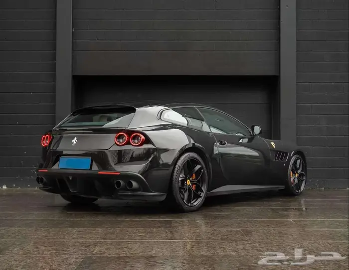 فيراري Ferrari GTC4Lusso 3