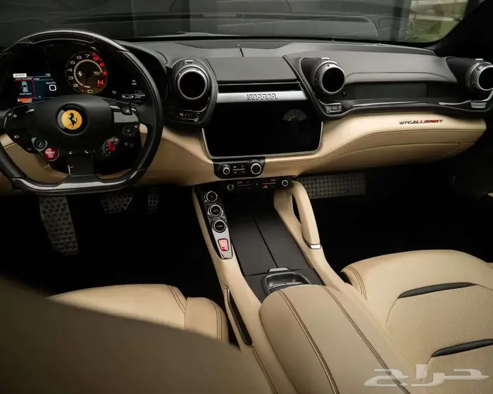 فيراري Ferrari GTC4Lusso 15