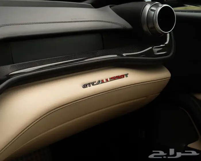 فيراري Ferrari GTC4Lusso 23