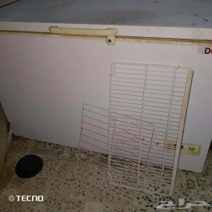 فريزر للبيع فيه شي بسيط خربان قطعة الغيار ب 35 تقريبا 0