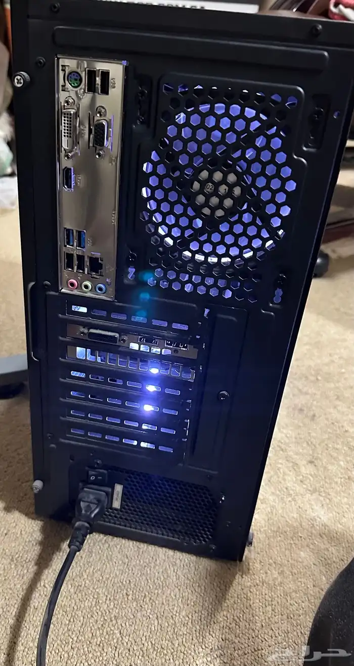 pc قيمنق مع شاشة Penq 3